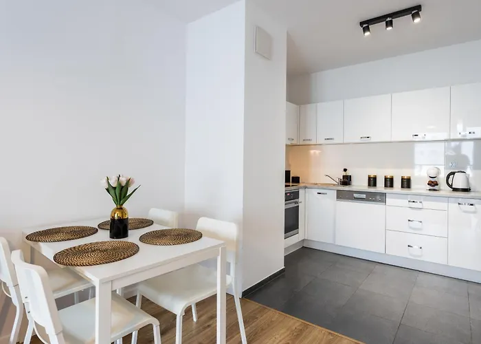 Urban Chic - Cozy And Stylish - Rondo Onz - Pereca