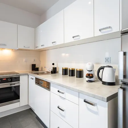 Urban Chic - Cozy And Stylish - Rondo Onz - Pereca * Warszawa